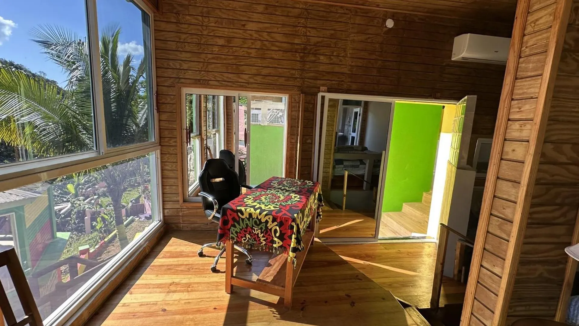 Exclusive Mountain And Farm Villa Escape Spring Garden