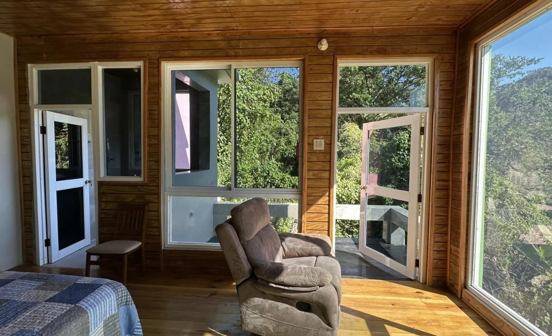 Exclusive Mountain And Farm Villa Escape Spring Garden 0*,