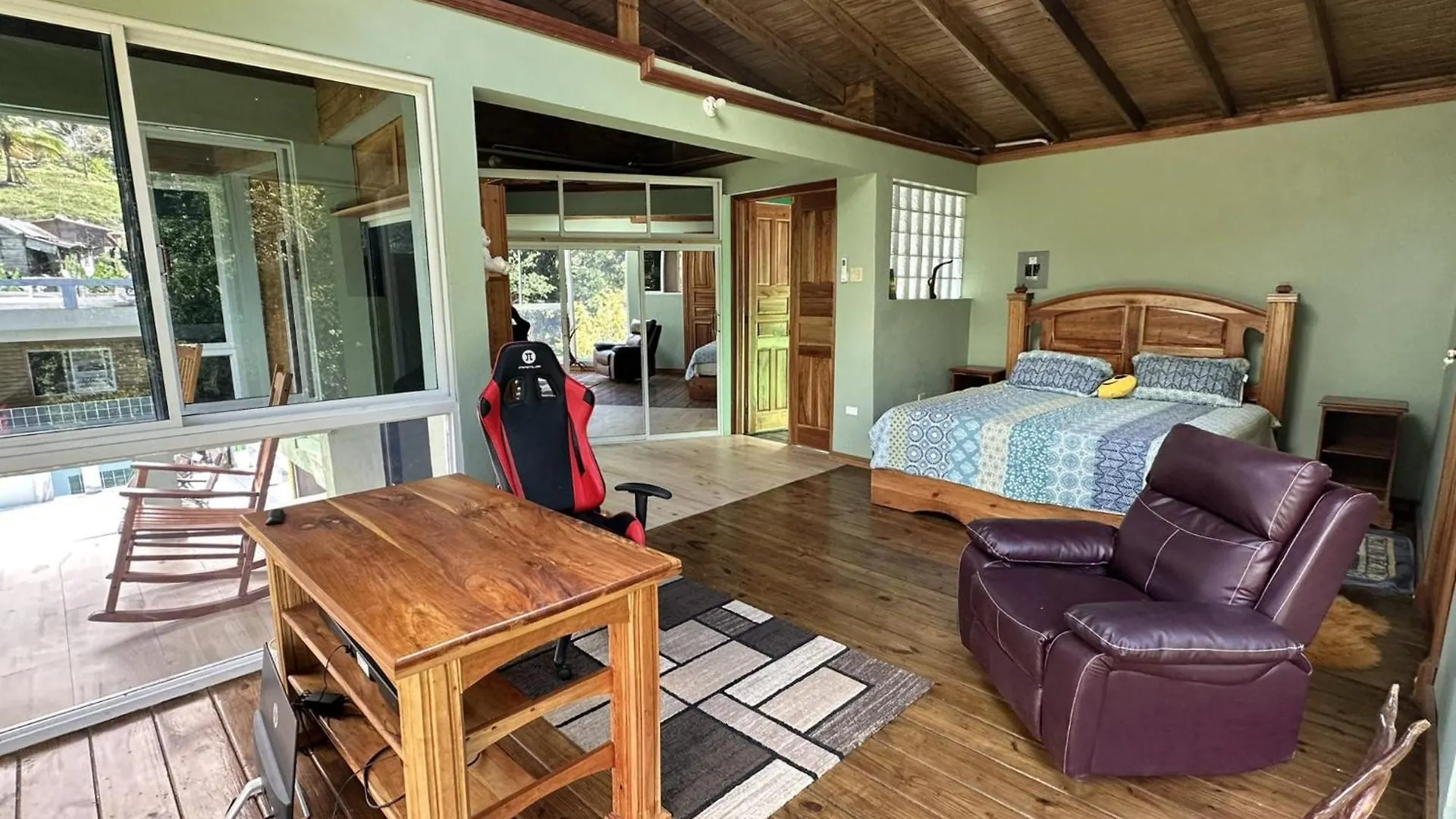 Exclusive Mountain And Farm Villa Escape Spring Garden